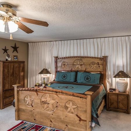 Cowboys, Indians And Outlaws Villa Ruidoso Exterior photo